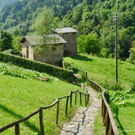 Appartamento Panoramico Casa Gerro Averara Luaran gambar