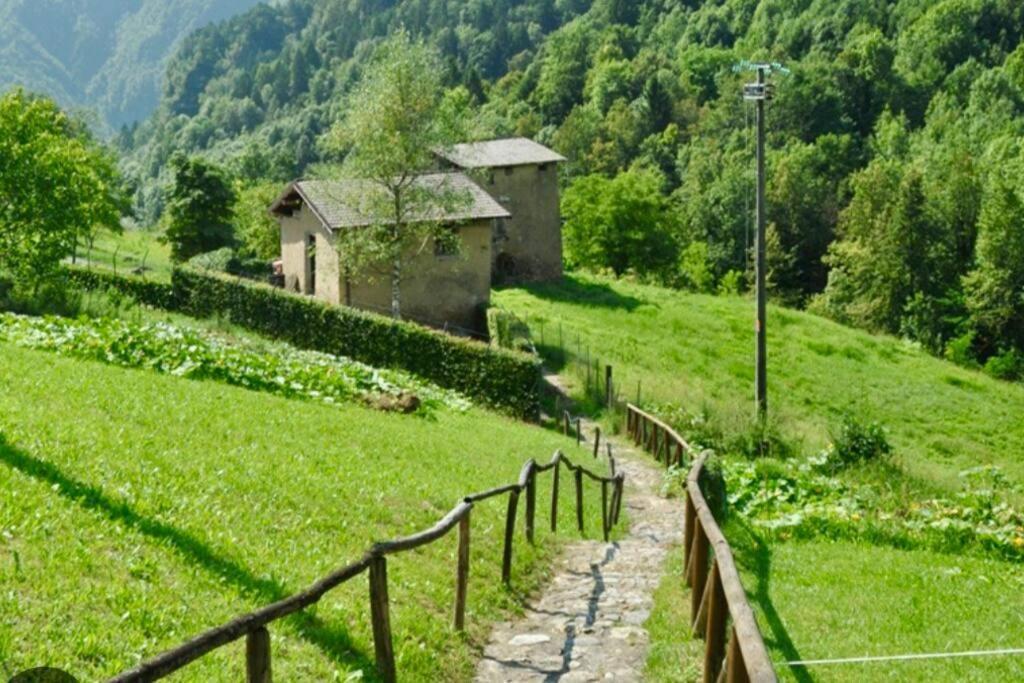 Appartamento Panoramico Casa Gerro Averara Luaran gambar